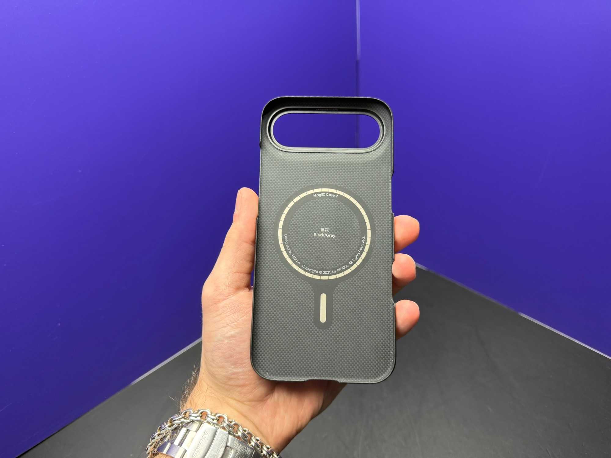 Б/У Чехол Pitaka Ultra-Slim Case для Apple iPhone Air черный/серый