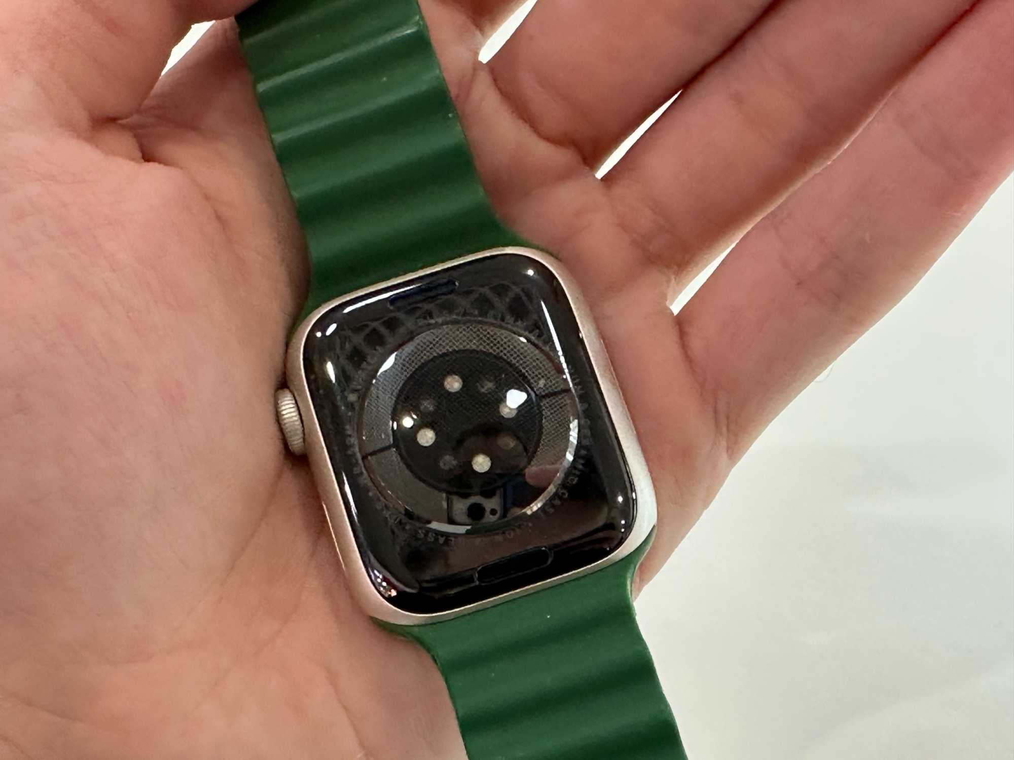 Apple Watch Series 7 41mm АКБ 75% Silver SN:MKQQWNHCR