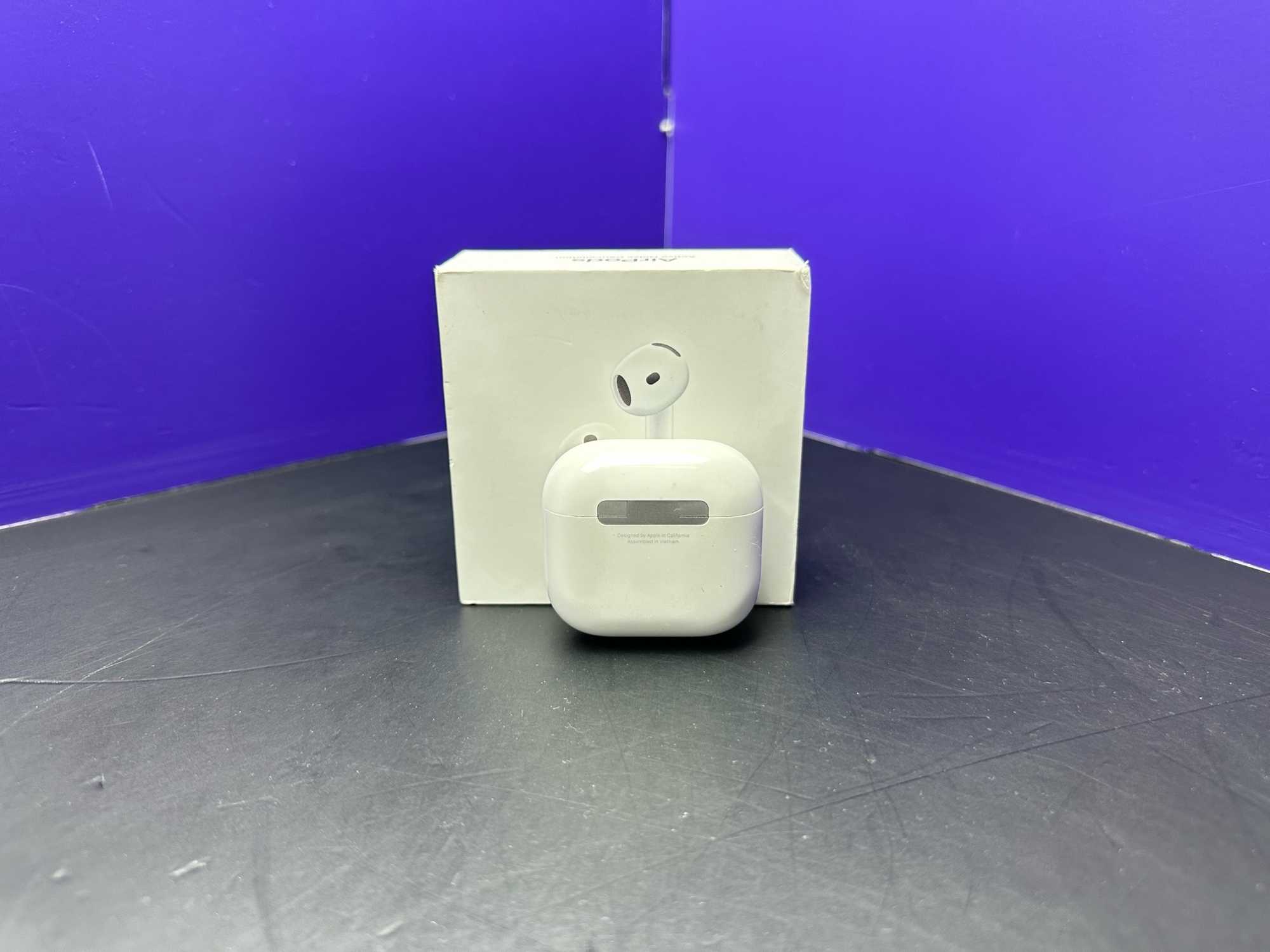 Airpods 4 ANC s/n KHY5444KXF