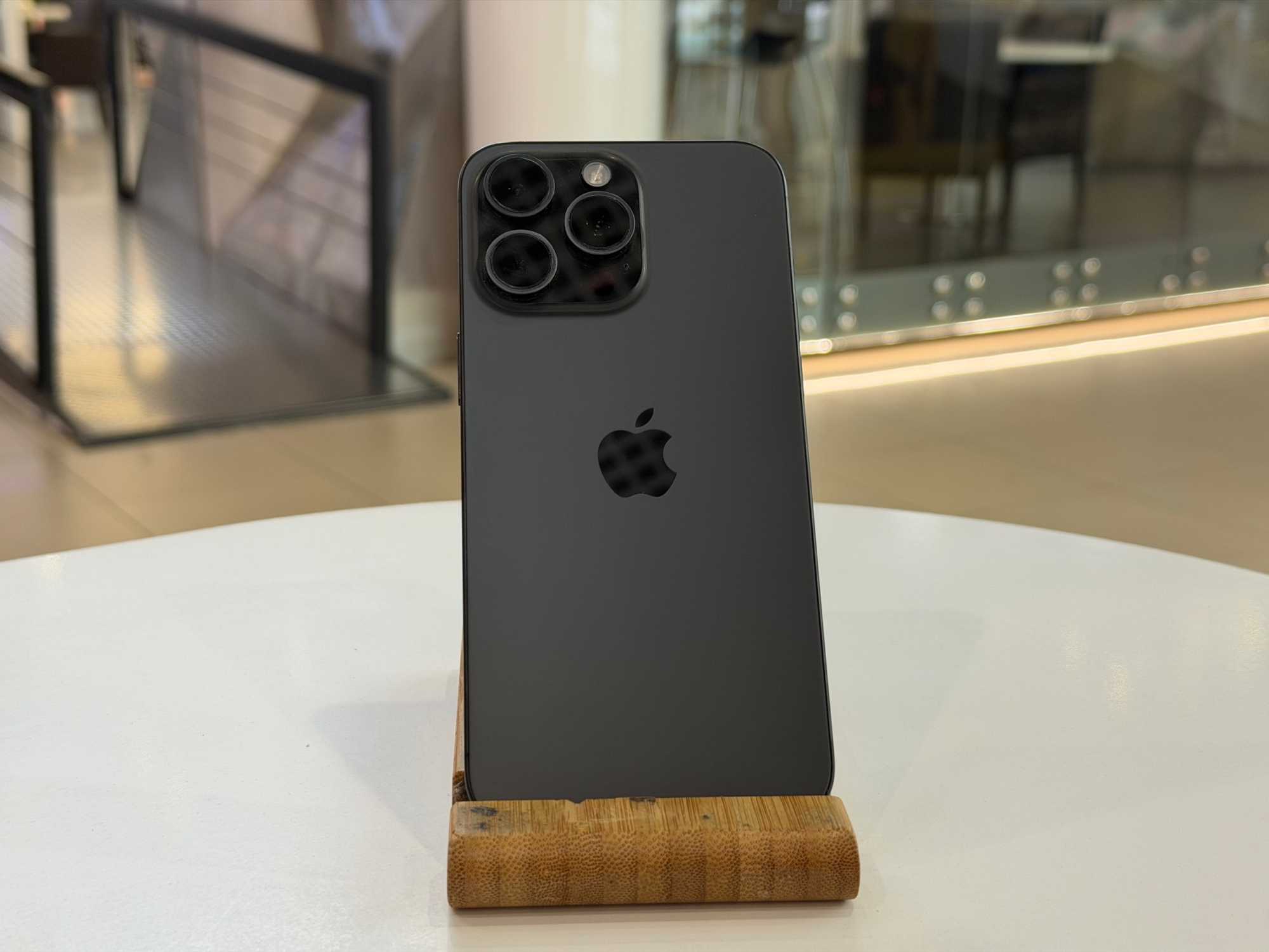 iPhone 15 Pro Max 256Gb Black Titanium АКБ 83% imei357511594763489