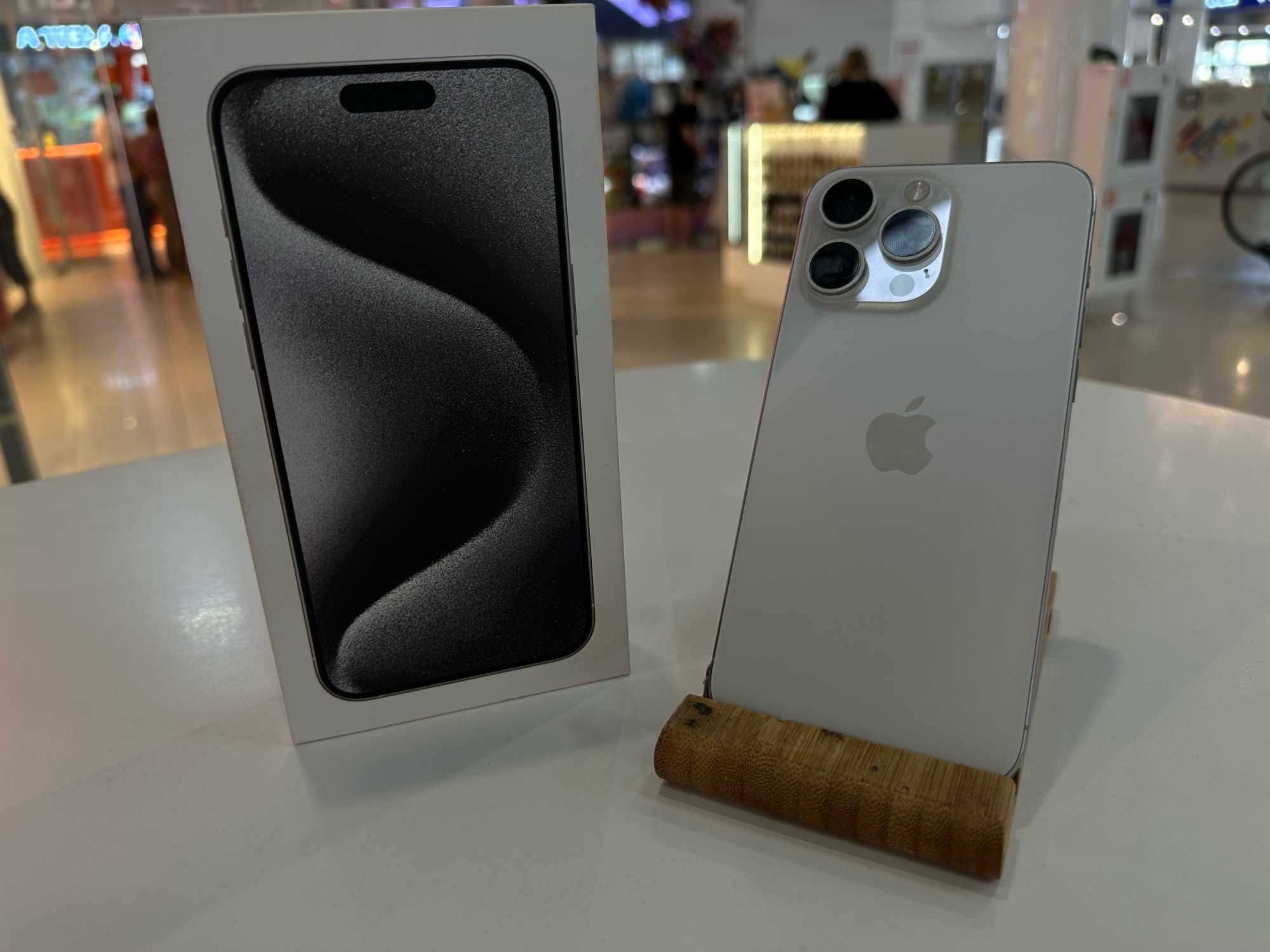 iPhone 15 Pro Max 256Gb White Titanium АКБ 84% imei356840670851467