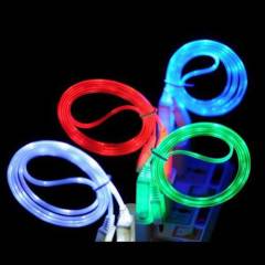 674443905_w500_h500_svetyaschijsya-kabel-iphone