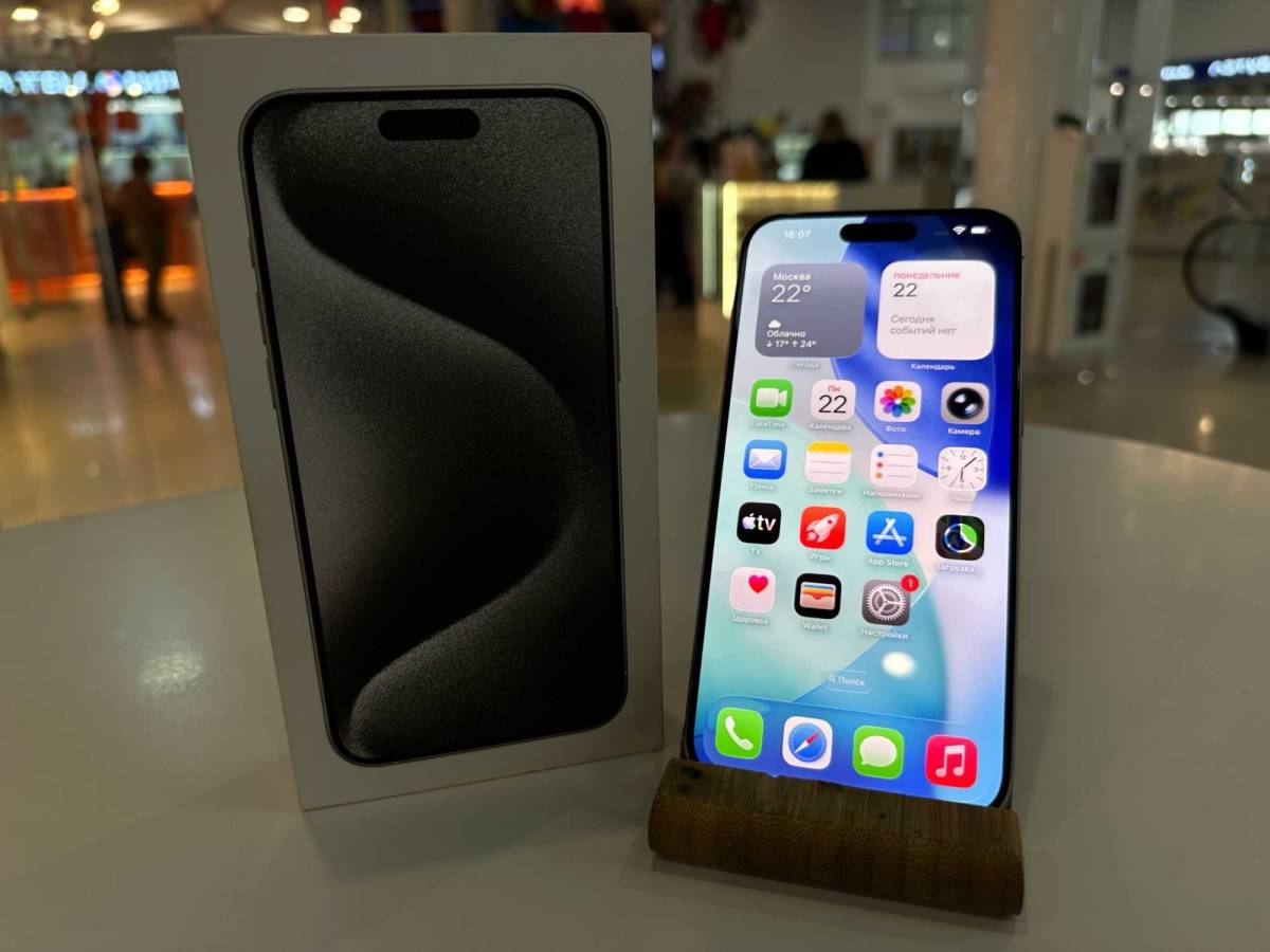 iPhone 15 Pro Max 256Gb White Titanium АКБ 84% imei356840670851467