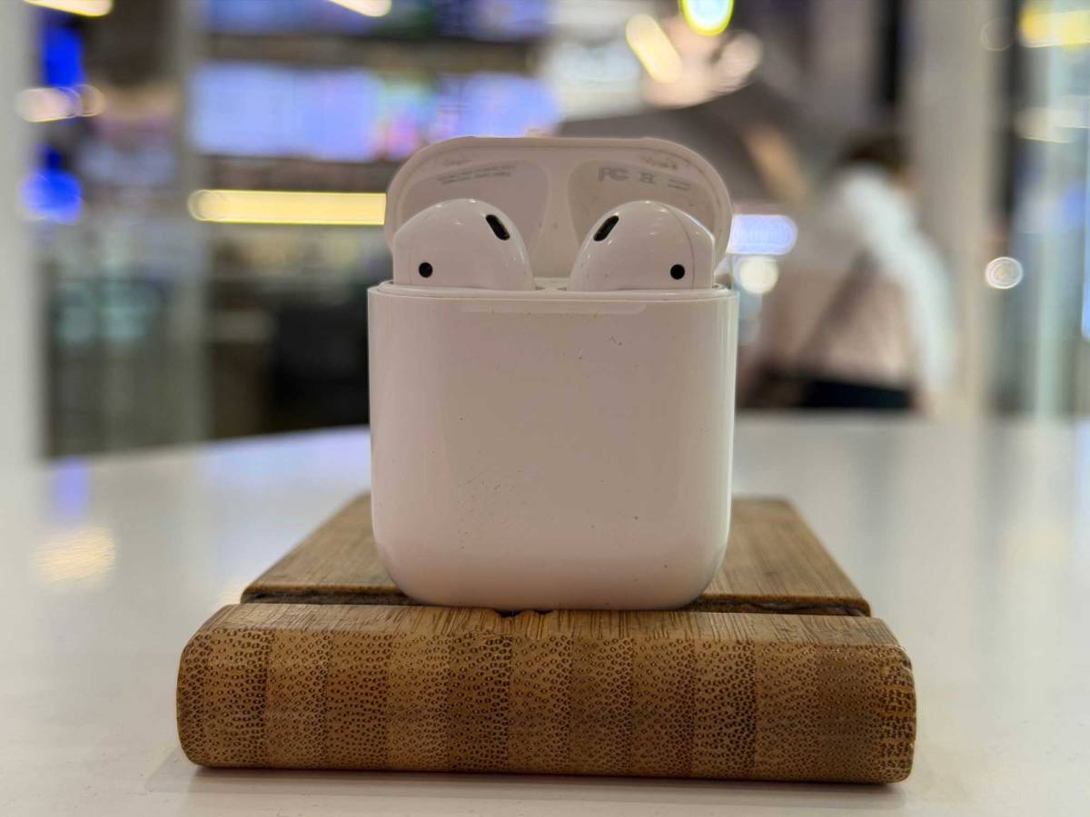 AirPods 2 S:HOPJY2E6LX2Y