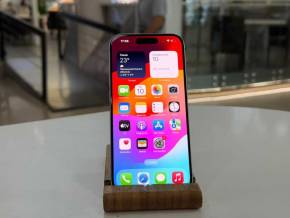 iPhone 15 Pro 256Gb White Titanium АКБ 81% imei357597633896919